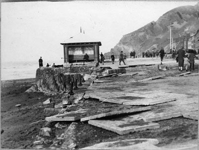 Storm damage to Marine Terrace 1927